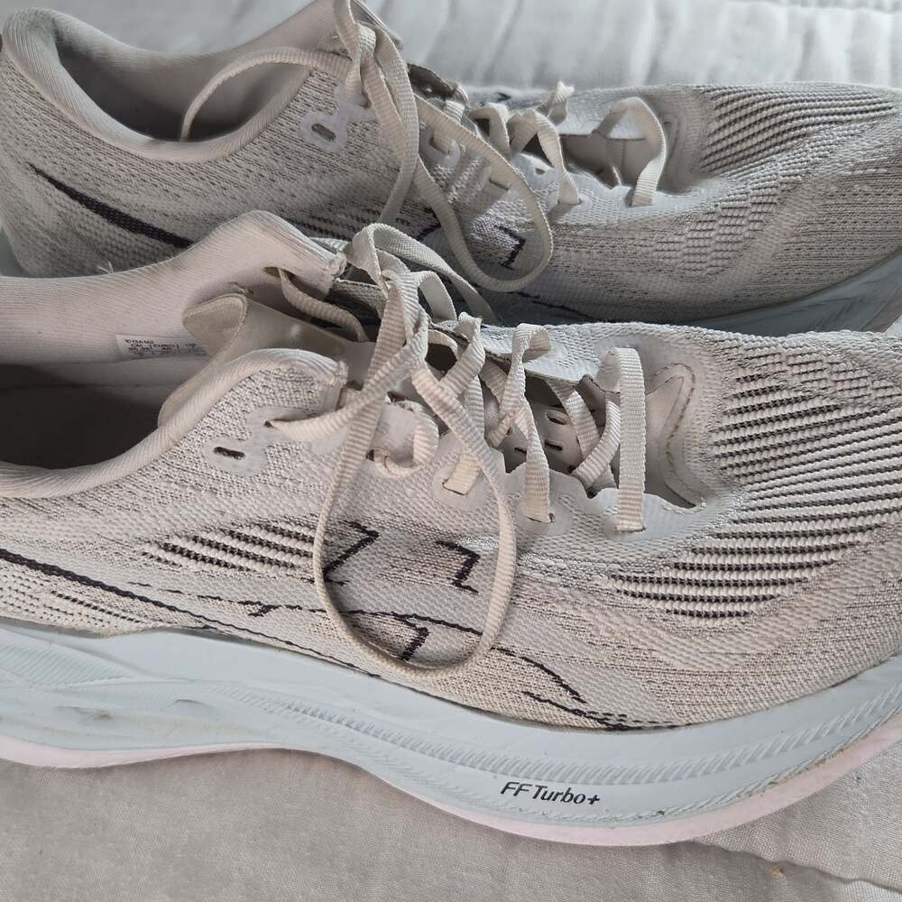 ASICS Superblast 2 White Cool Grey Running Shoes